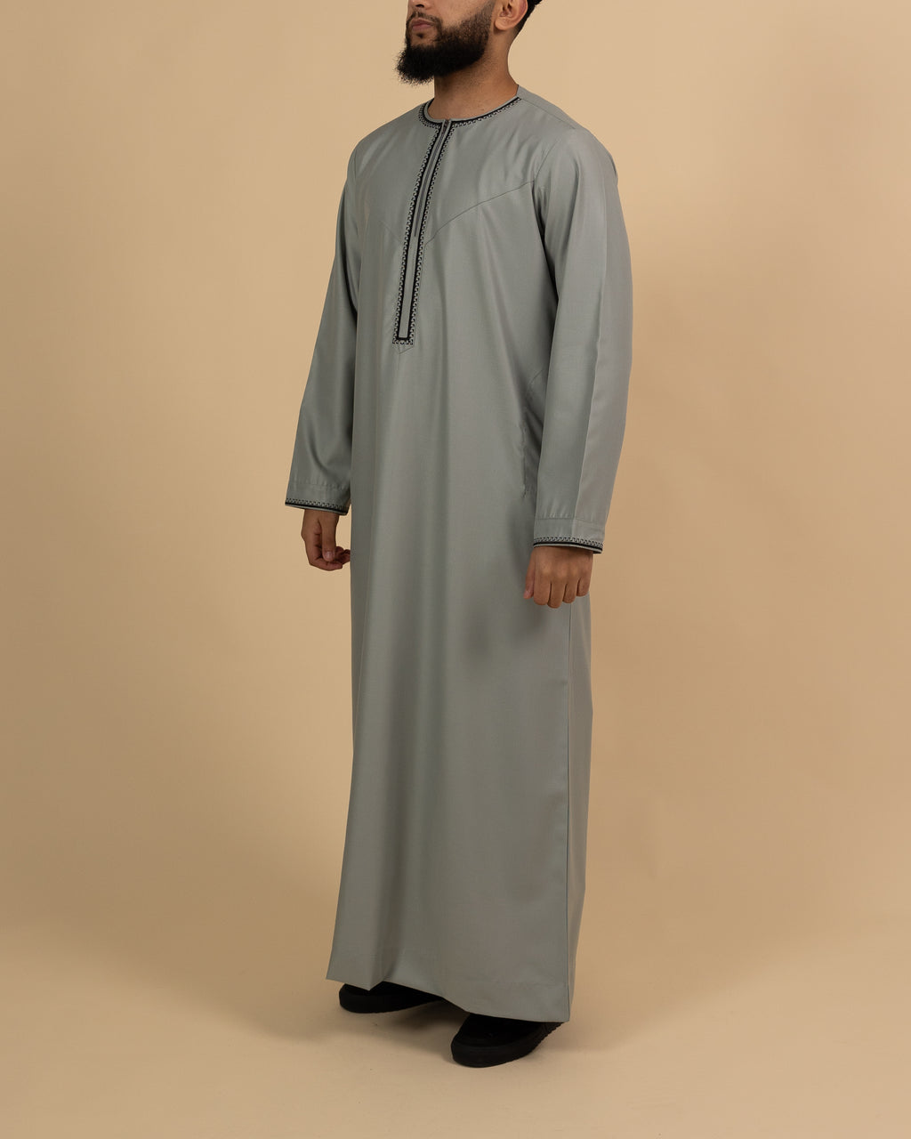 Omani Grey Black Thobe