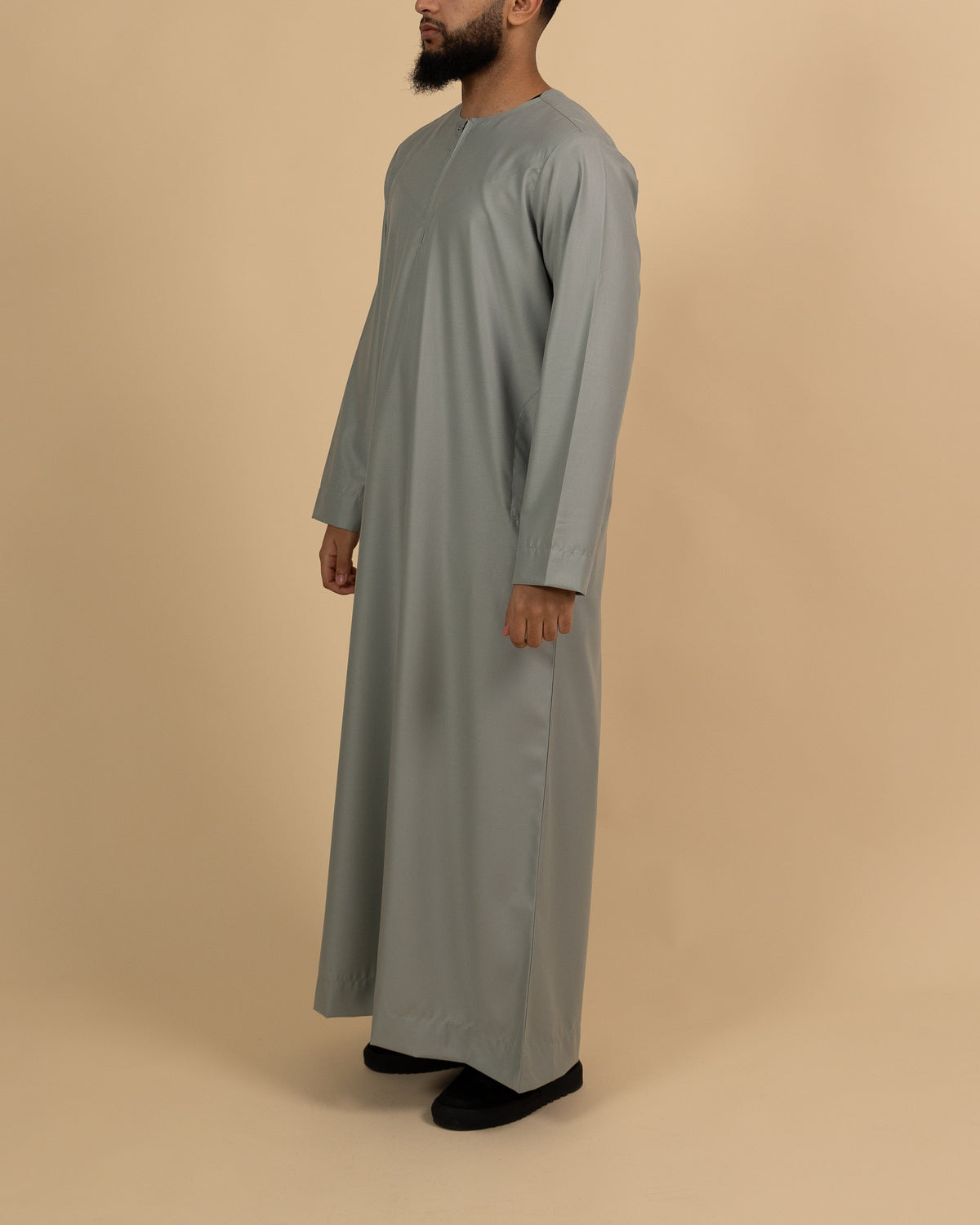 Emirati Platinum Grey Junior Thobe