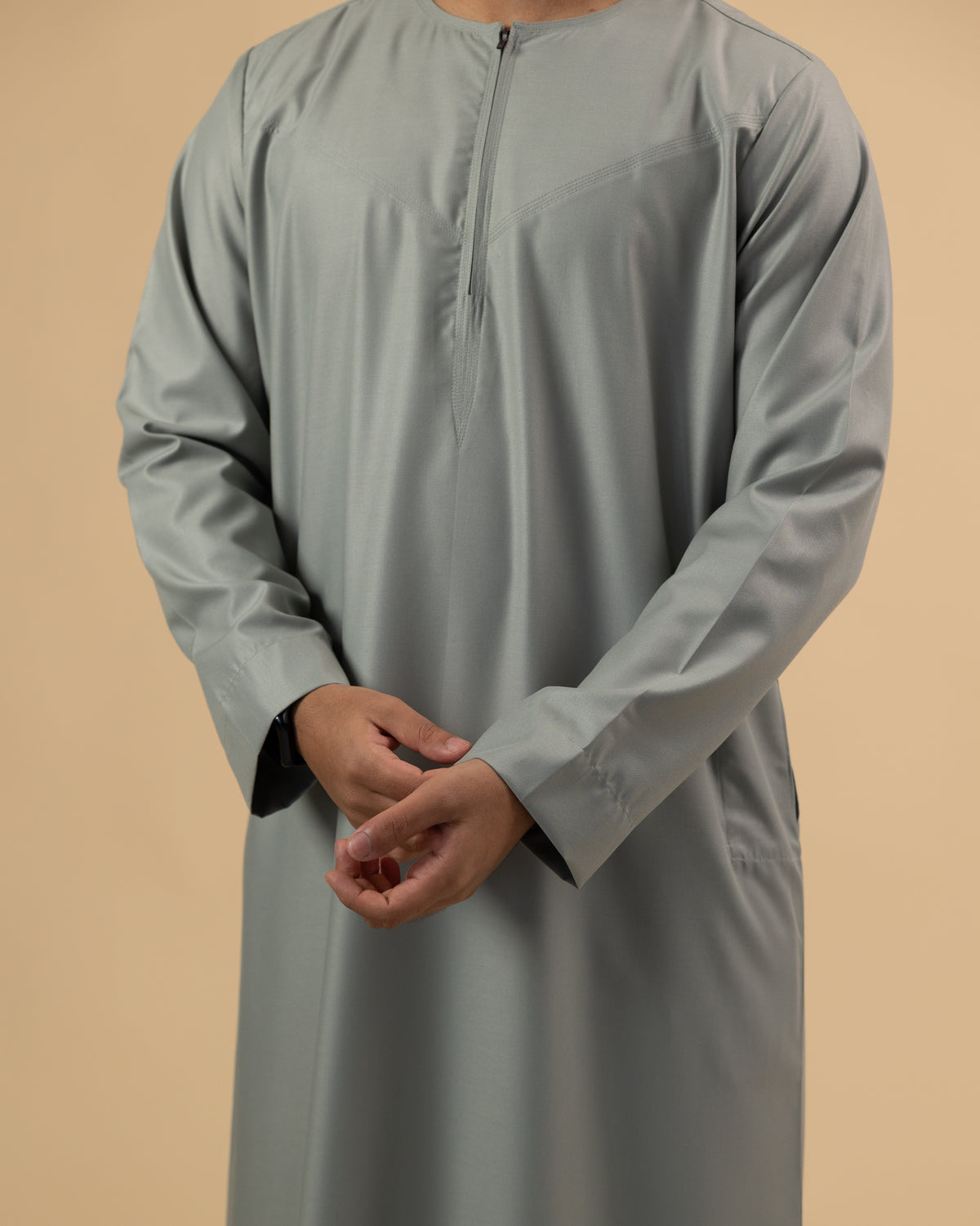 Emirati Platinum Grey Junior Thobe