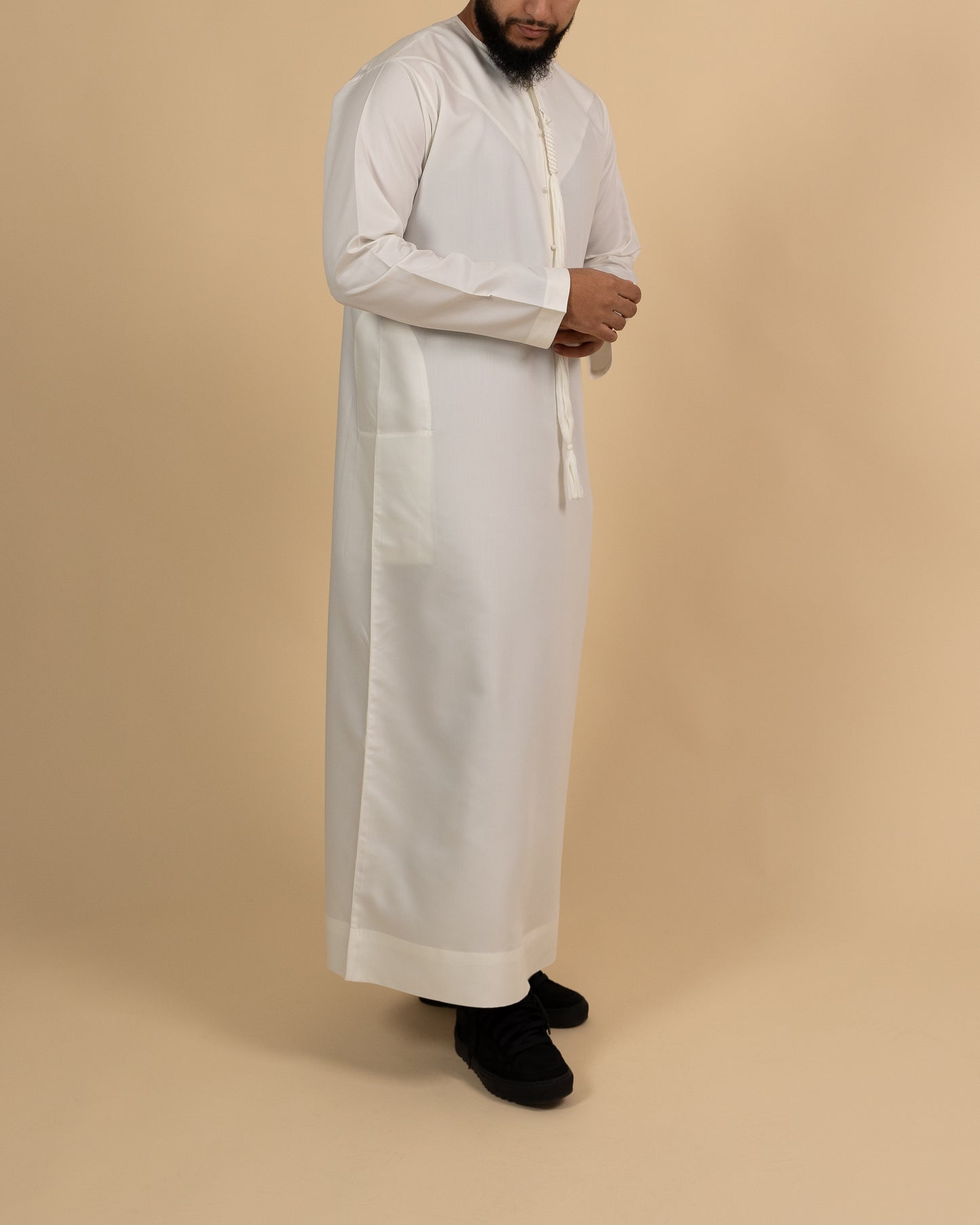 Emirati Soft White Thobe with Tassel