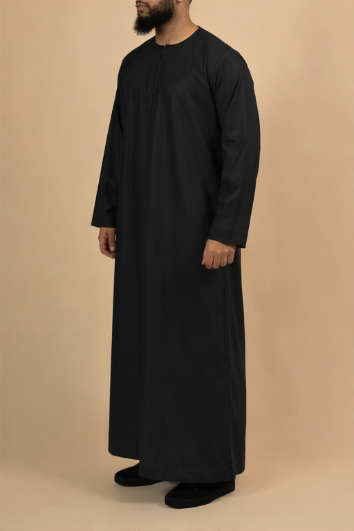 Emirati Black Zip Thobe