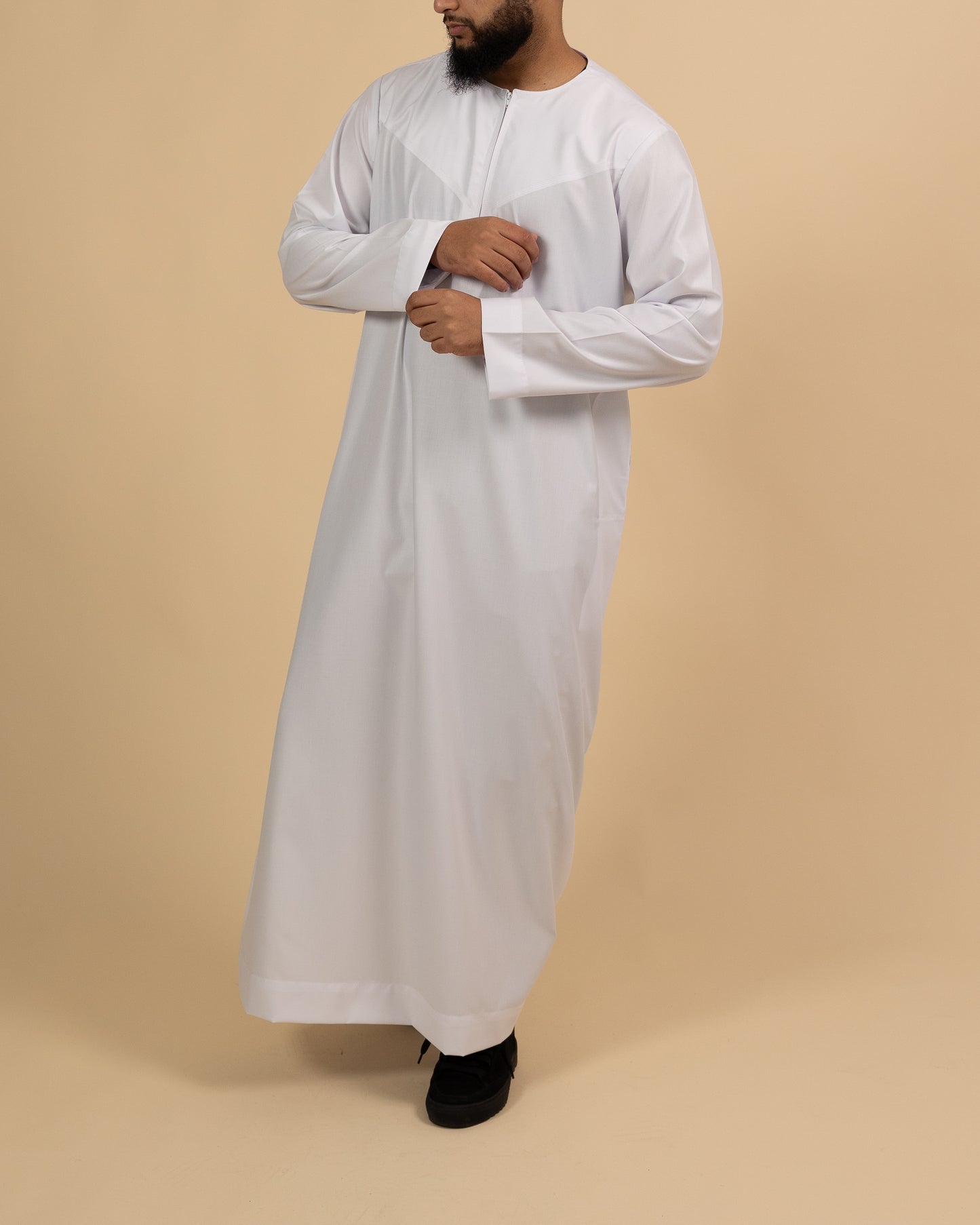 Emirati White Zip Thobe