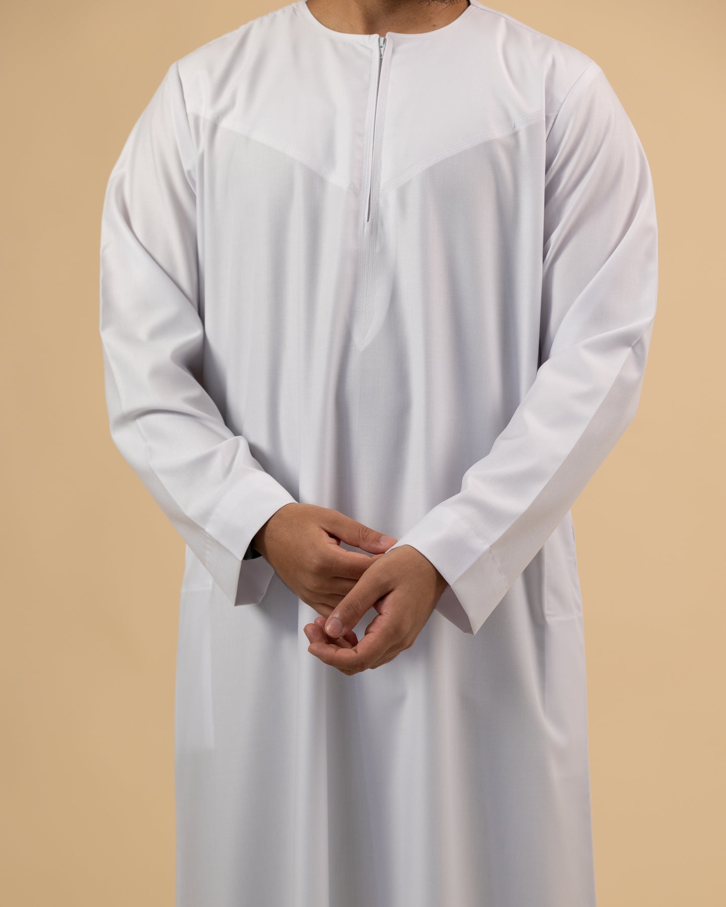 Emirati White Zip Thobe