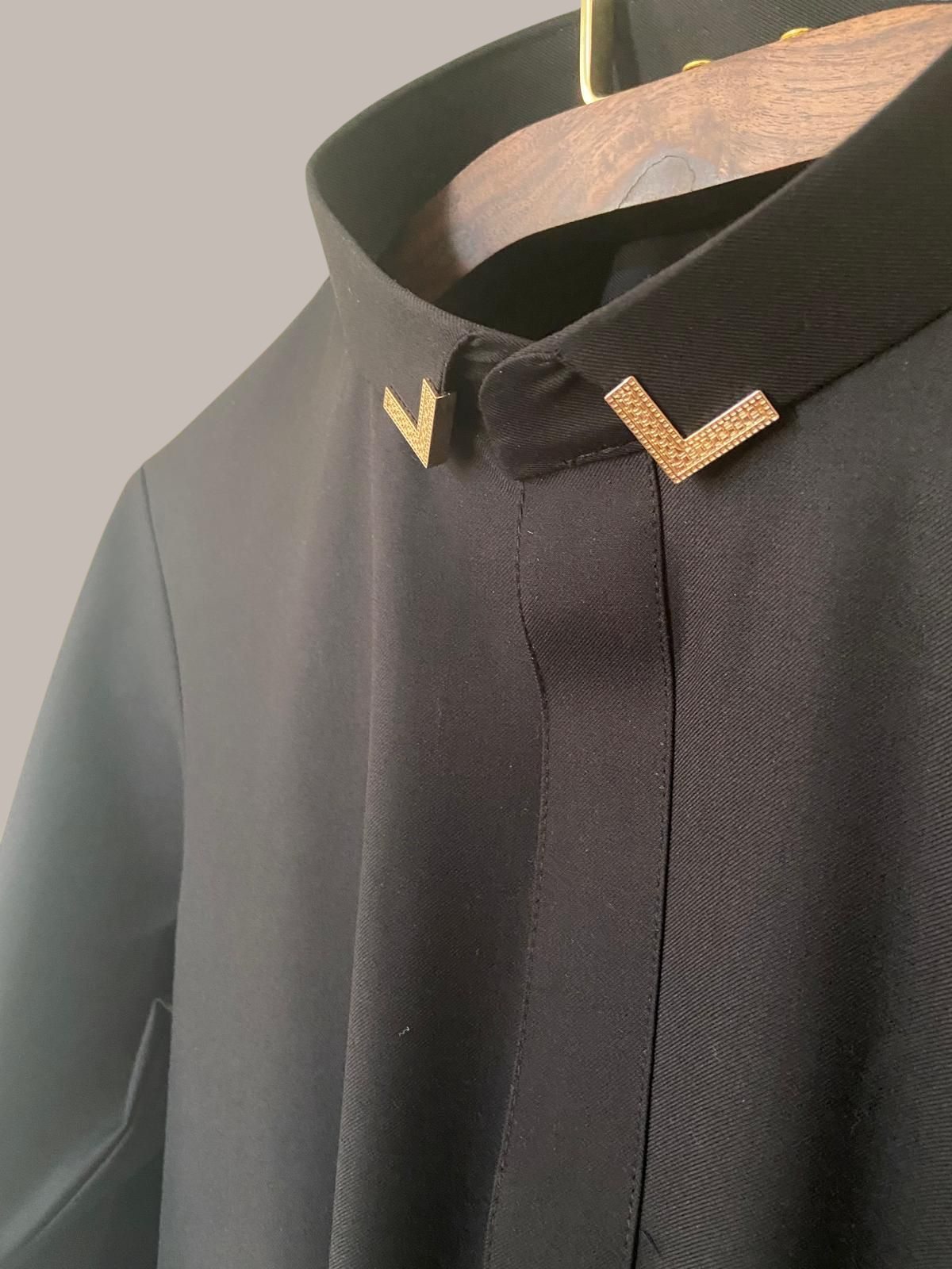Black Collar Thobe